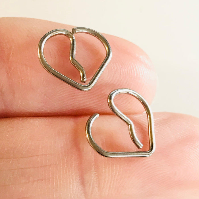 Broken Heart Ring 16G