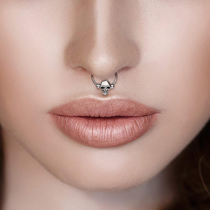 Skull Horseshoe 14G 16G