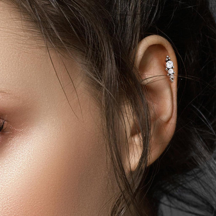 Titanium Gem Cluster Row Labret 16G